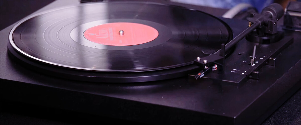 what is an automatic turntable?
